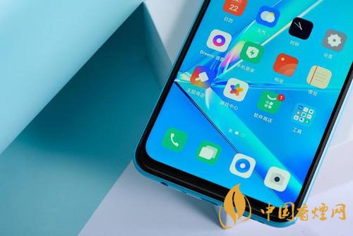 华为Mate40Pro+和苹果12ProMax对比 哪款更好?