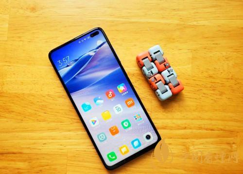 红米k30s至尊纪念版有几种颜色 哪种颜色最好看?