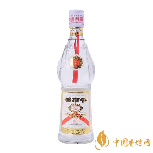 劍南春老酒鑒定真?zhèn)蔚姆椒ǚ窒?劍南春老酒真?zhèn)螌?duì)比圖