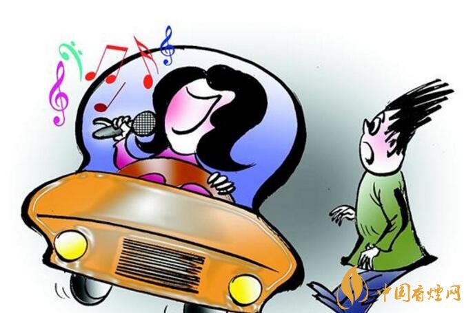 開車抽煙扣分嗎，2018年開車抽煙如何處罰