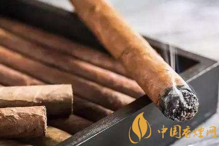 香煙和雪茄有什么不同口感 香煙和雪茄七個(gè)區(qū)別！